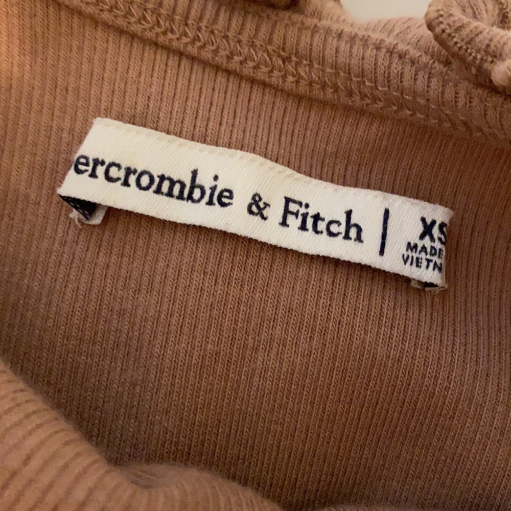 Abercrombie Ruffle Bodysuit - Picture 3 of 4